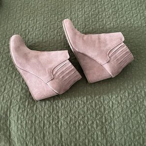 DV by Dolce Vita Faux Suede Leather Ankle Booties